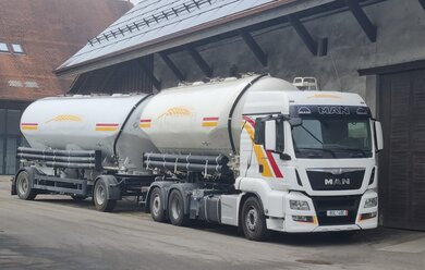 Unser (neuer) Occasion-Mehl-Tankwagen!